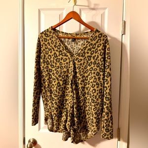 Long Sleeve Button Front Tie Cheetah Print Sweater, Size Large